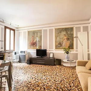 https://renato-apartment-venice.hotelinveneto.com